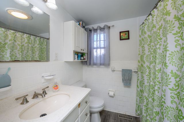 498-500 Main, Hingham, MA 02043