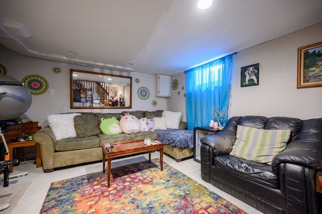 498-500 Main, Hingham, MA 02043