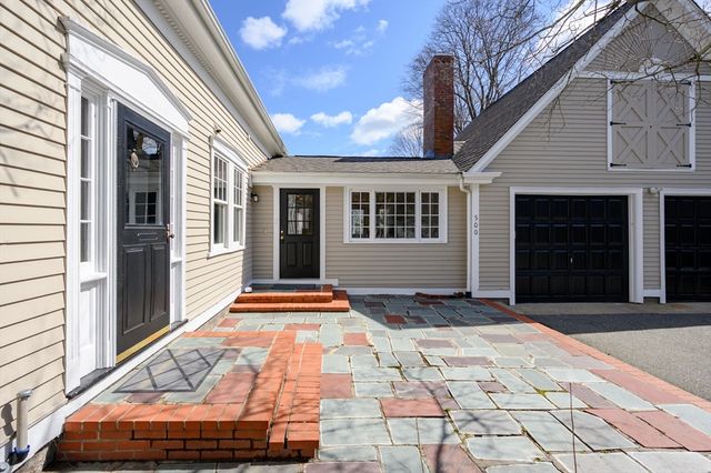 498-500 Main, Hingham, MA 02043
