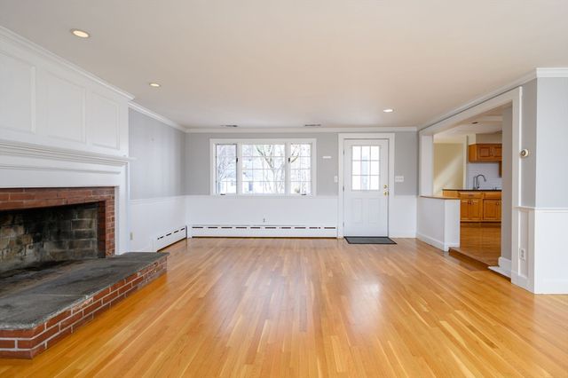 498-500 Main, Hingham, MA 02043