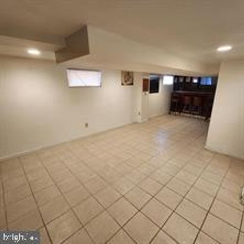 3128 LYNDALE PL SE, Washington, DC 20019