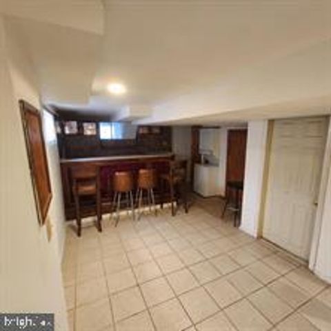 3128 LYNDALE PL SE, Washington, DC 20019