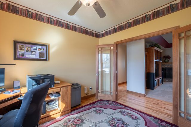 2221 Greenfield Drive E, Northfield, MN 55057