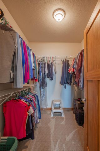 2221 Greenfield Drive E, Northfield, MN 55057