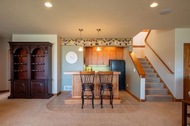 2221 Greenfield Drive E, Northfield, MN 55057