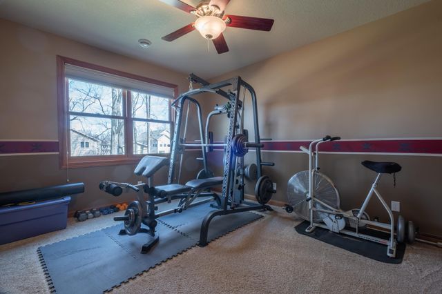 2221 Greenfield Drive E, Northfield, MN 55057