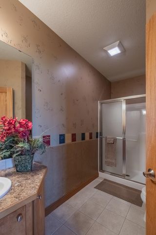 2221 Greenfield Drive E, Northfield, MN 55057