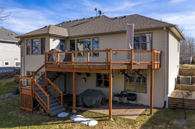 2221 Greenfield Drive E, Northfield, MN 55057