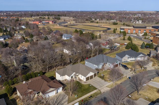 2221 Greenfield Drive E, Northfield, MN 55057