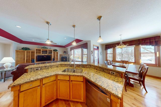 2221 Greenfield Drive E, Northfield, MN 55057