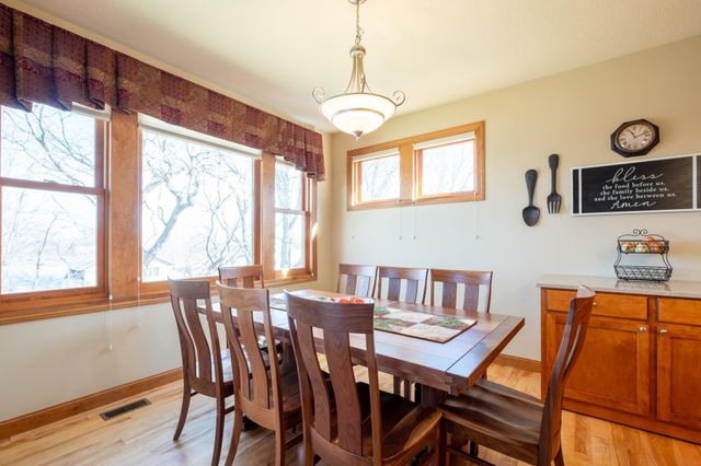 2221 Greenfield Drive E, Northfield, MN 55057