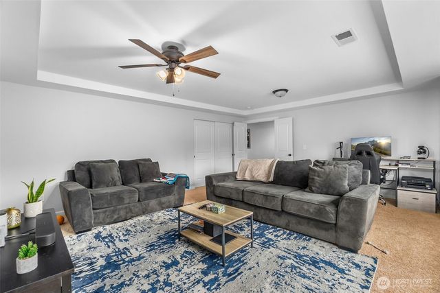 3806 Southlake Drive SE, Lacey, WA 98503