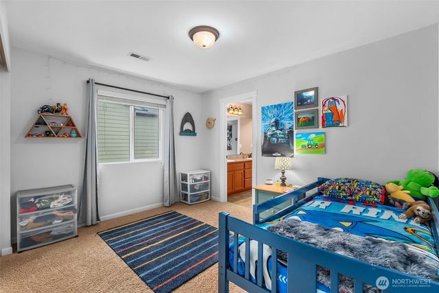 3806 Southlake Drive SE, Lacey, WA 98503