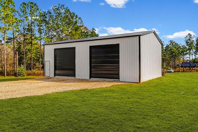 303 Bonfire Bend, Livingston, TX 77351