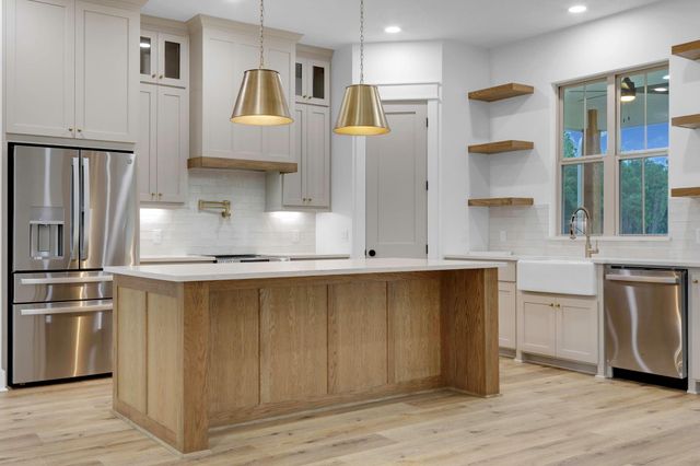 303 Bonfire Bend, Livingston, TX 77351