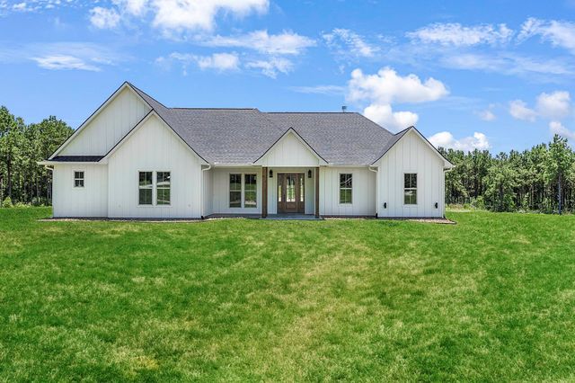 303 Bonfire Bend, Livingston, TX 77351