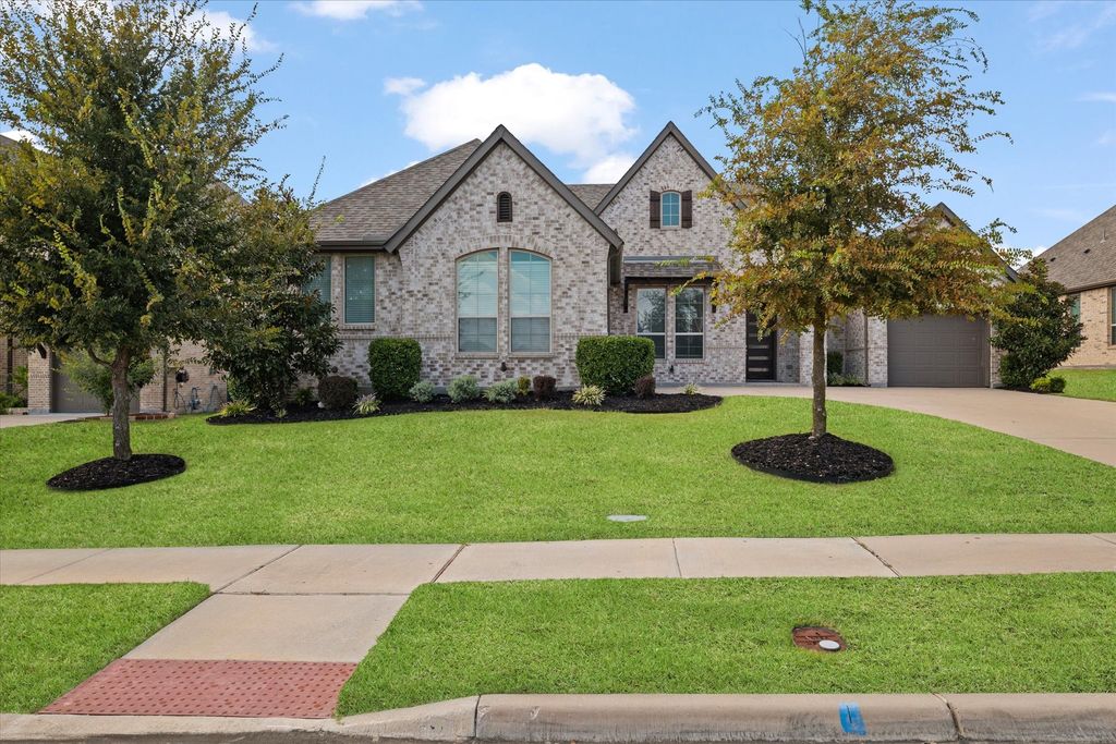 813 Burgess Lane, Murphy, TX 75094