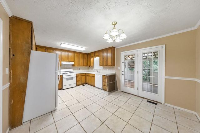 2648 Foxglove Drive SW, Marietta, GA 30064