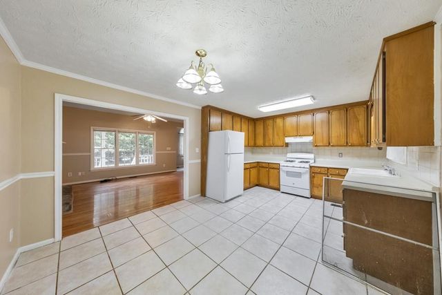 2648 Foxglove Drive SW, Marietta, GA 30064