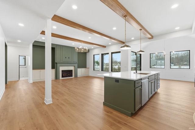 650 Grantham Passage, Fort Wayne, IN 46845