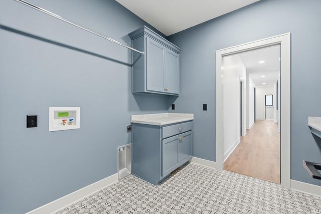 650 Grantham Passage, Fort Wayne, IN 46845