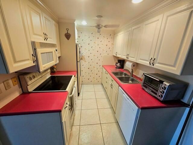 4074 Cornwall D 4074, Boca Raton, FL 33434