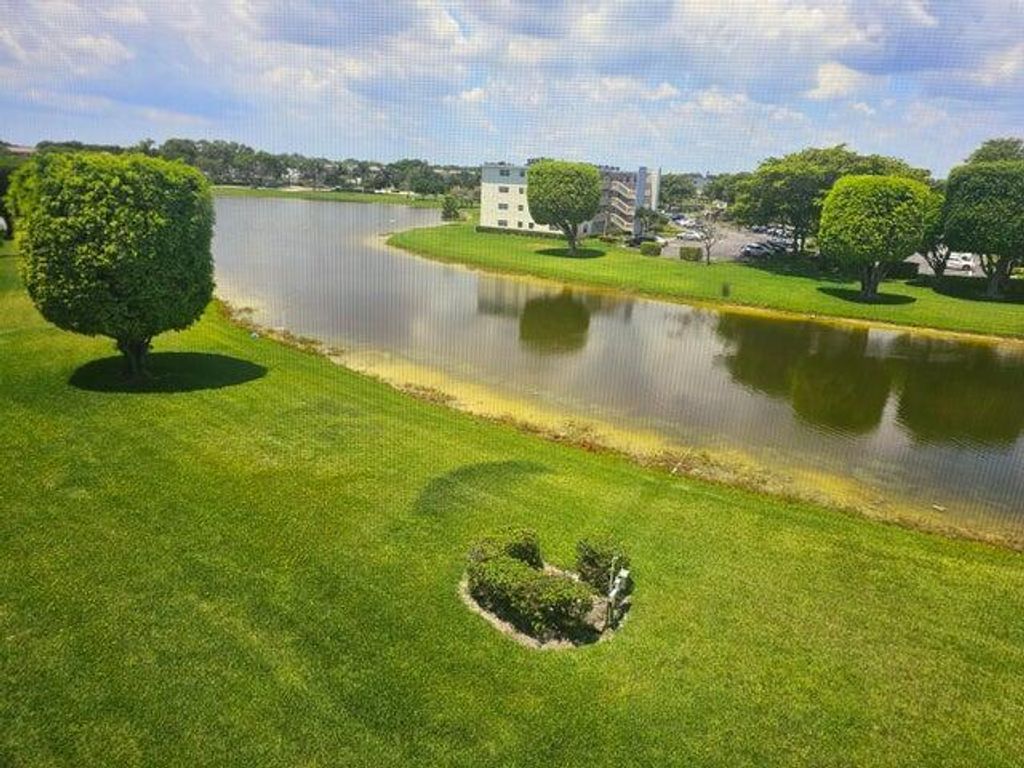 4074 Cornwall D 4074, Boca Raton, FL 33434