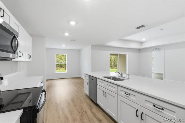 3324 W Gainesville Drive, Dunnellon, FL 34433