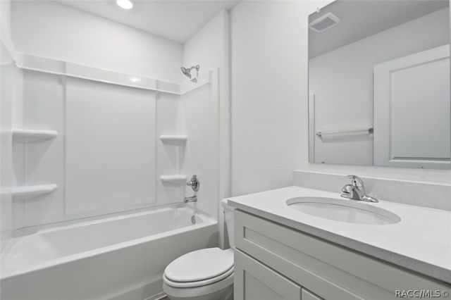 3324 W Gainesville Drive, Dunnellon, FL 34433