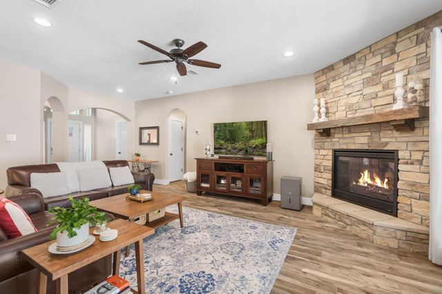 1611 Pincher Creek Drive, Spring, TX 77386