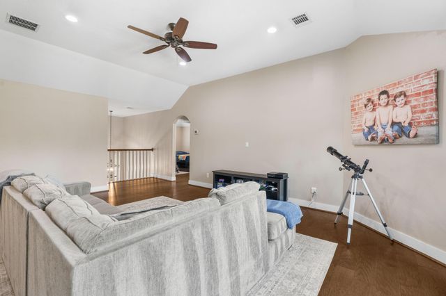 1611 Pincher Creek Drive, Spring, TX 77386