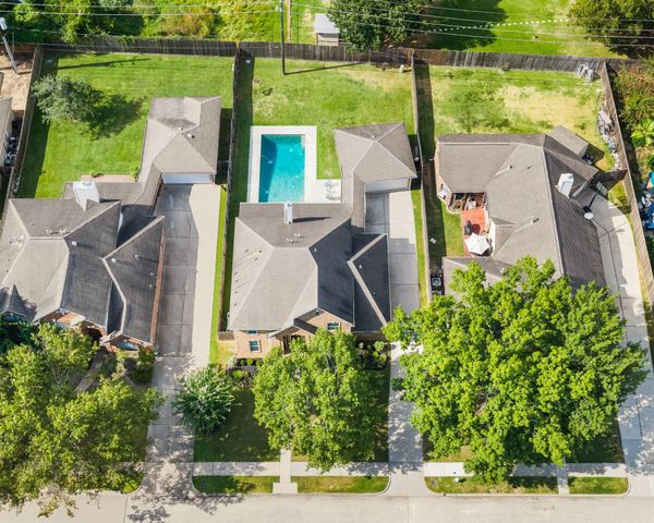 1611 Pincher Creek Drive, Spring, TX 77386