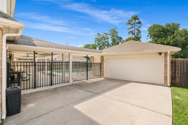 1611 Pincher Creek Drive, Spring, TX 77386
