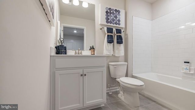 20 PEREGRINE WAY, Burlington, NJ 08016