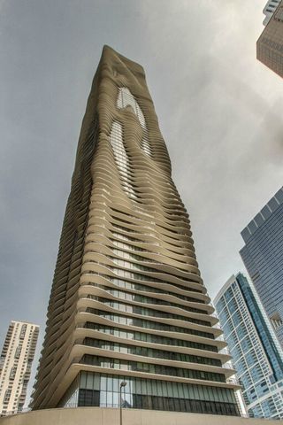 225 N Columbus Drive 5510, Chicago, IL 60601