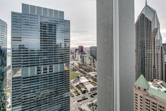225 N Columbus Drive 5510, Chicago, IL 60601