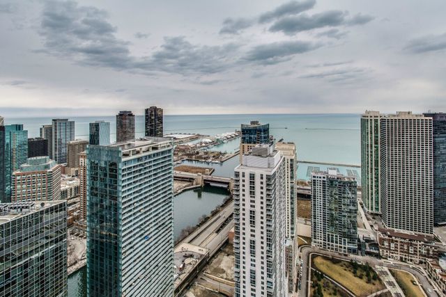 225 N Columbus Drive 5510, Chicago, IL 60601