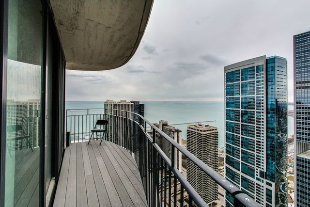 225 N Columbus Drive 5510, Chicago, IL 60601
