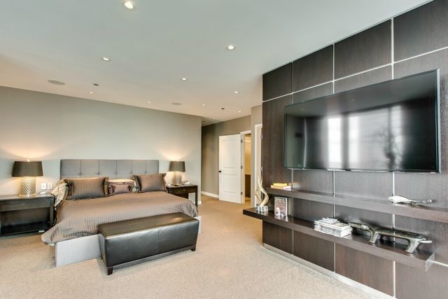 225 N Columbus Drive 5510, Chicago, IL 60601