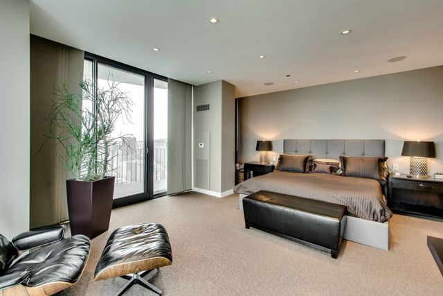 225 N Columbus Drive 5510, Chicago, IL 60601