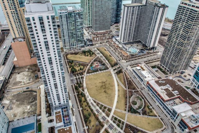 225 N Columbus Drive 5510, Chicago, IL 60601
