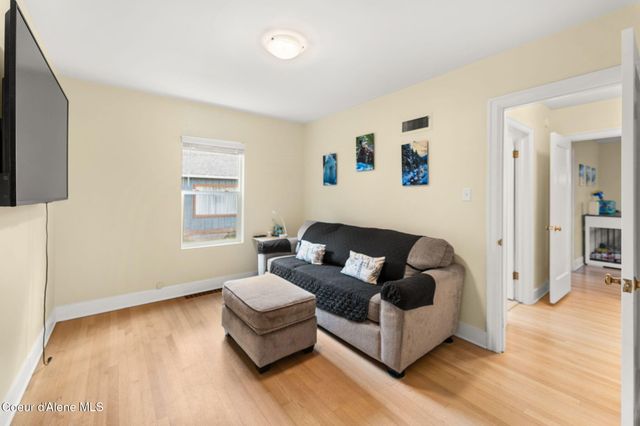 4 E Mission Ave, Kellogg, ID 83837