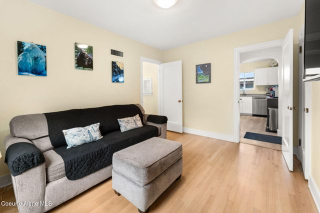 4 E Mission Ave, Kellogg, ID 83837