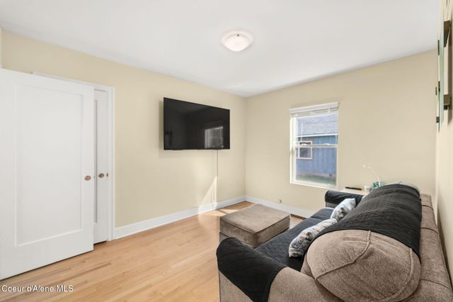 4 E Mission Ave, Kellogg, ID 83837