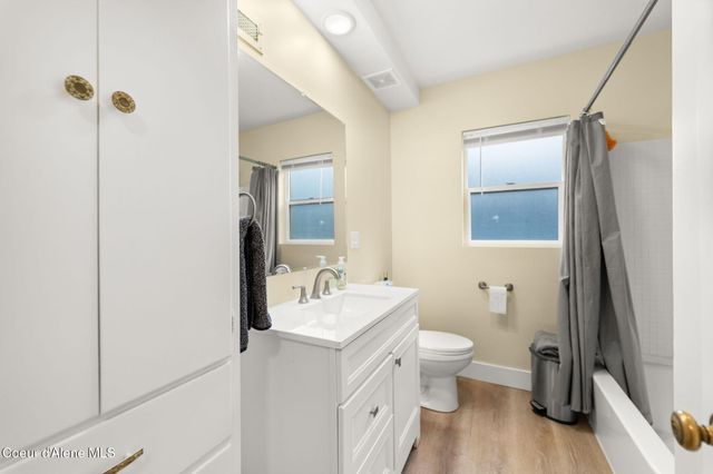 4 E Mission Ave, Kellogg, ID 83837