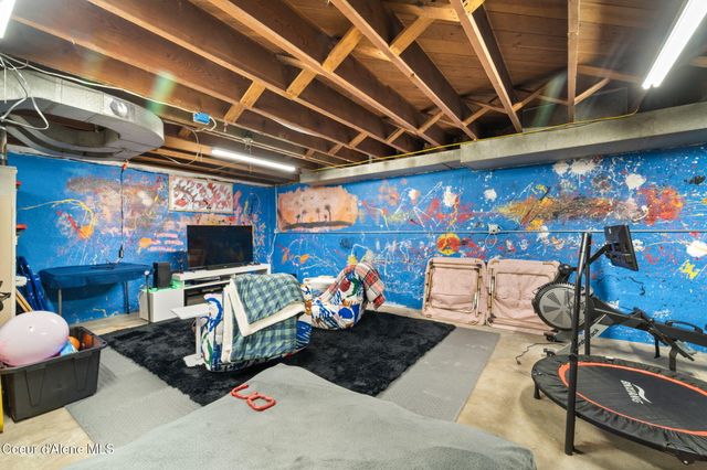 4 E Mission Ave, Kellogg, ID 83837