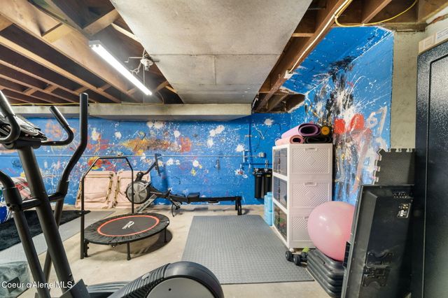 4 E Mission Ave, Kellogg, ID 83837