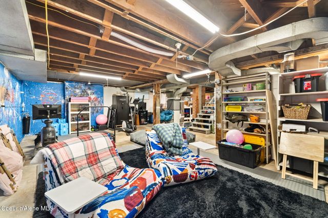 4 E Mission Ave, Kellogg, ID 83837