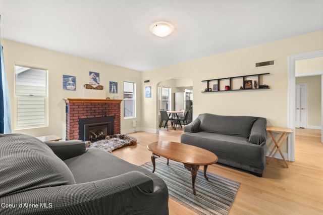 4 E Mission Ave, Kellogg, ID 83837