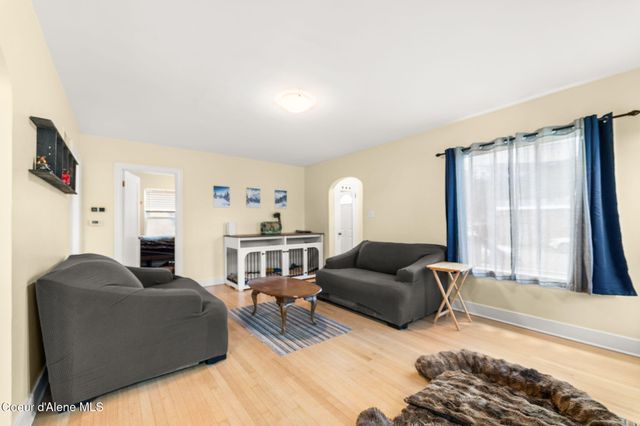 4 E Mission Ave, Kellogg, ID 83837